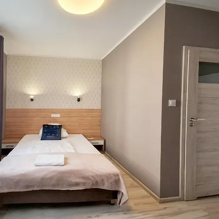 Kamienica Morska Couette-café 3*