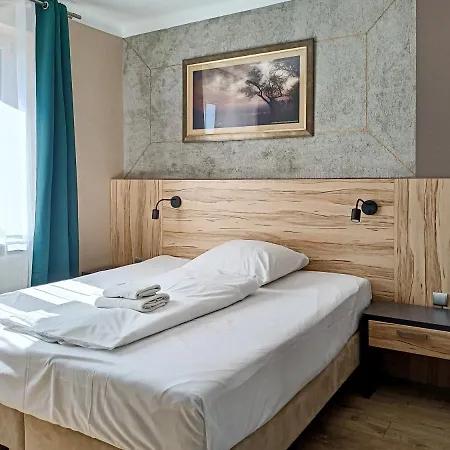 Bed & Breakfast Kamienica Morska 3*