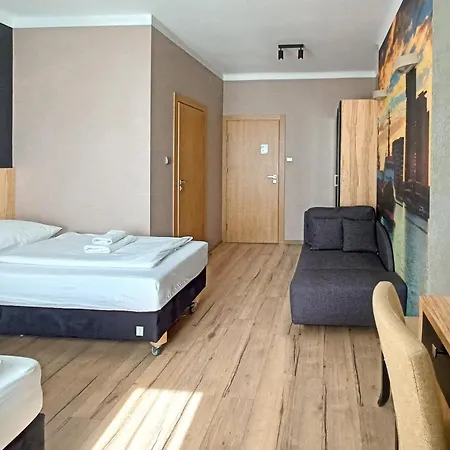 Bed & Breakfast Kamienica Morska Gdynia 3*