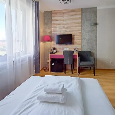 Bed & Breakfast Kamienica Morska Gdynia 3*