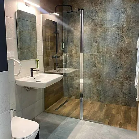 Kamienica Morska לינה וארוחת בוקר גדינייה