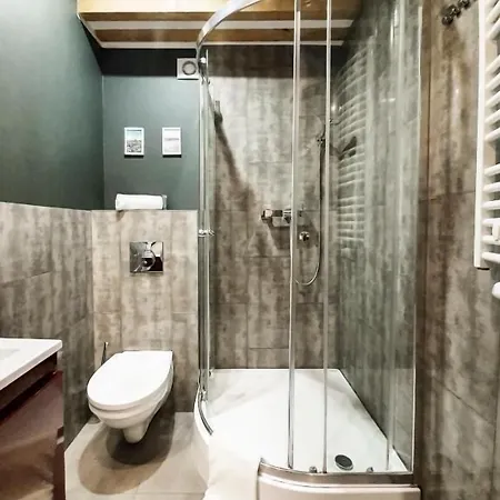 Bed & Breakfast Kamienica Morska Gdynia 3*