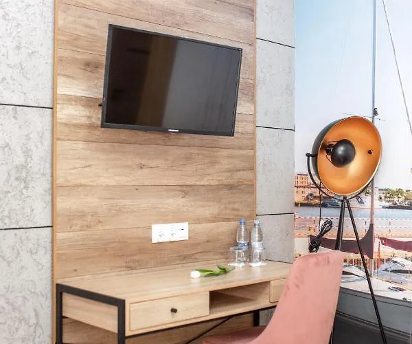 Bed & Breakfast Kamienica Morska 3*